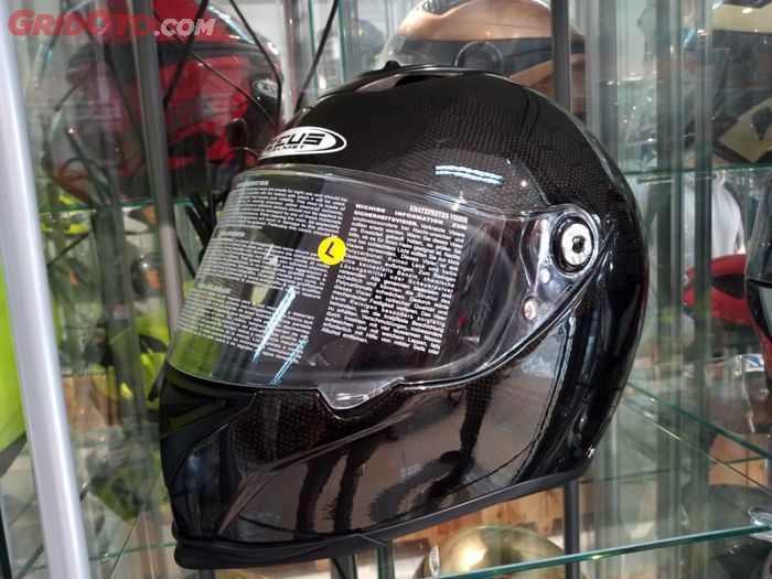 Helm Zeus ZS1900 Carbon