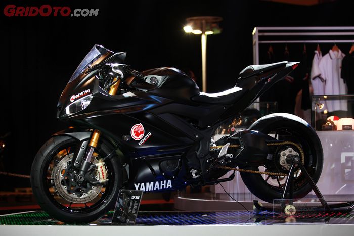 Modifikasi Yamaha R25 Kaki Moge Idemitsu IMOS 2018