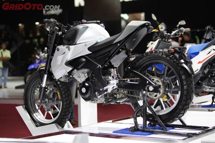 Suzuki GSX150 Bandit Cafe Racer IMOS 2018