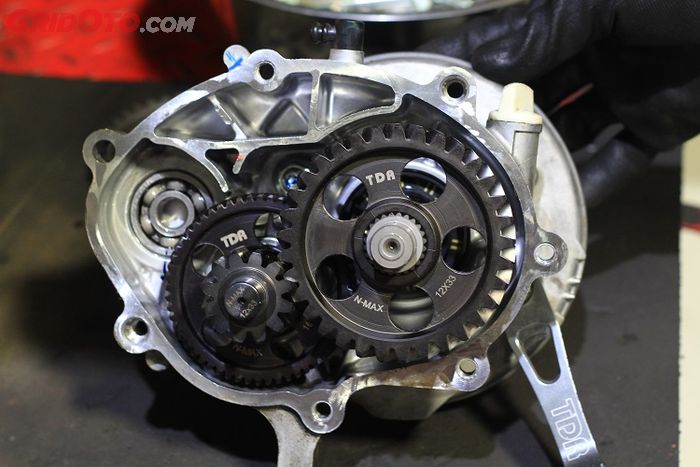 Rasio berat dengan perbandingan 33/12