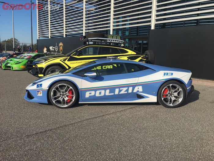 Mobil Lamborghini Huracan LP 610-4 jadi andalan polisi lalu lintas Italia