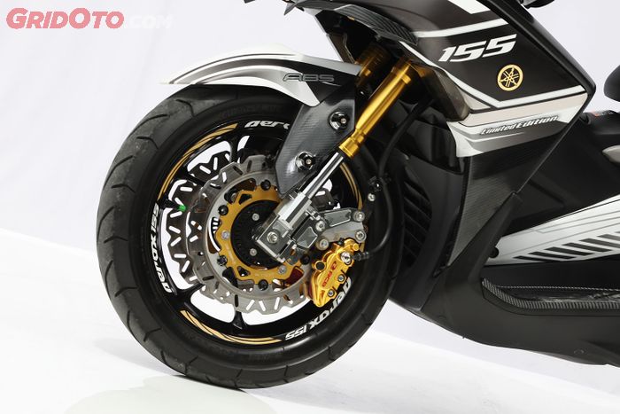 Yamaha Aerox Simple Elegant Emirates Customaxi Yogyakarta