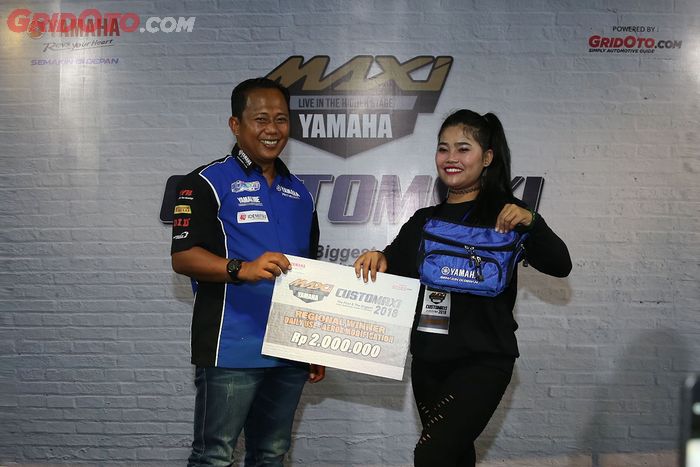 Juara MaxiLady Customaxi Yamaha Balikpapan
