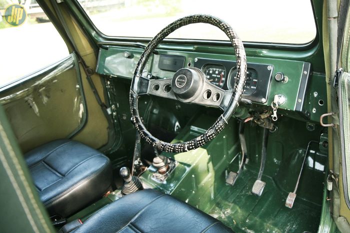 Interior Suzuki Jimny LJ50