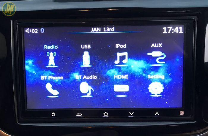 Head unit banyak fitur, sayang tak ada GPS navigasi