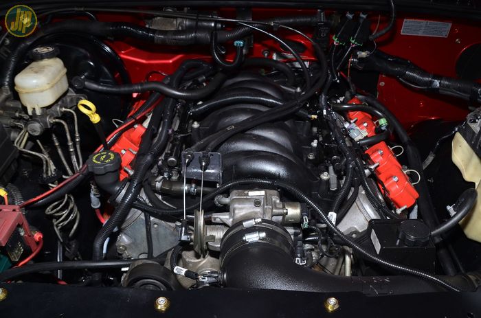 Chevrolet Blazer S10  custom dipasangkan mesin V8 GM LS1 5.7 liter