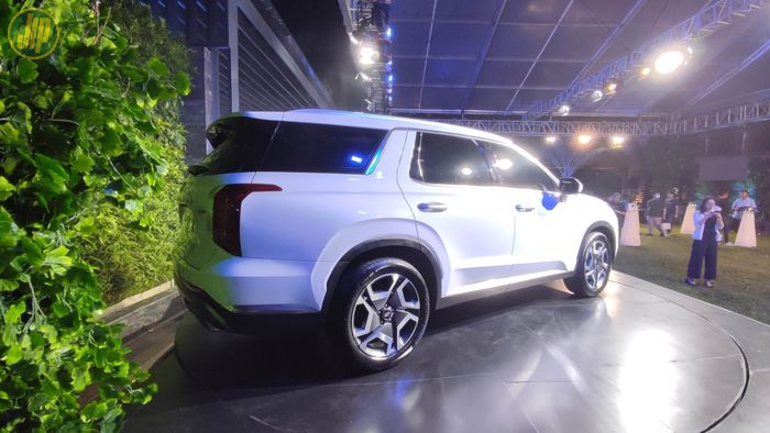 New Hyundai Palisade 2022 tampak belakang