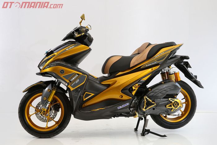 Modifikasi Yamaha Aerox 155 Tampil Elegan Makassar