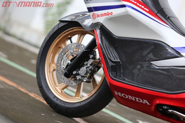 Modifikasi Honda PCX 150 Livery Honda ASBK Santo Motoshop