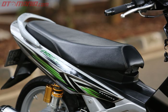 Modifikasi Yamaha Nouvo Z Tahun 2005 Konsep OEM Plus