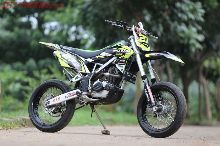 Kawasaki KLX150BF Racing Supermoto IF Garage 