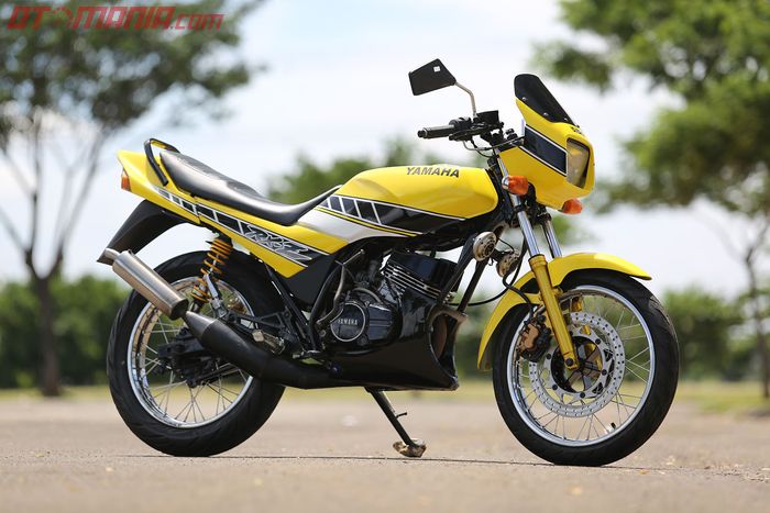 Modifikasi Yamaha RX-Z Bertema Anniversary Yamaha  60 th Garage CH07 Motorcycle