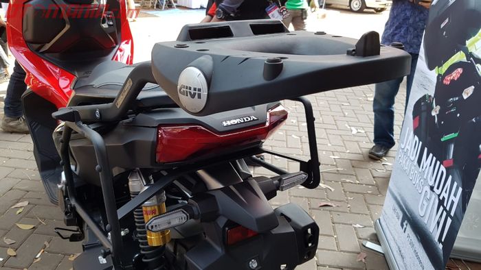 Bracket boks atas dan samping dari GIVI buat Honda ADV150, plug and play!