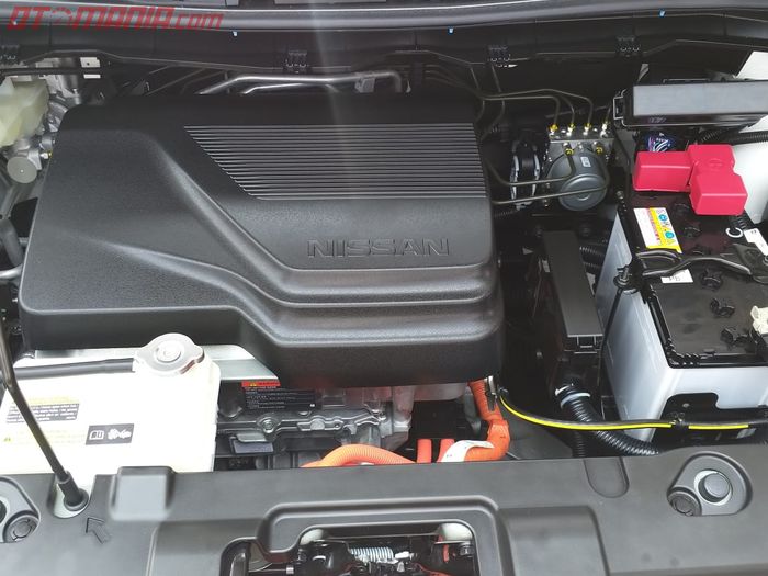 Inverter mobil listrik Nissan Leaf