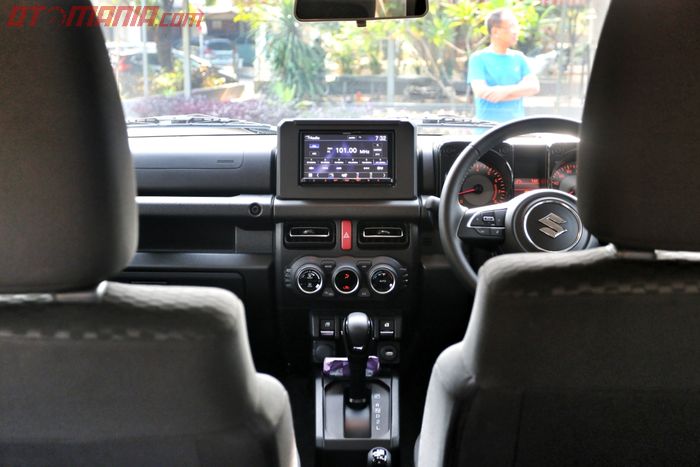 Tampilan interior rapi meski audio sudah dimodifikasi