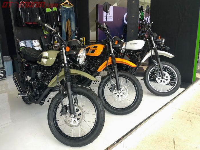 Motor baru Kawasaki W175TR dan W175TR SE sudah tersedia di booth Kawasaki di IIMS Moto Bike Expo 2019.