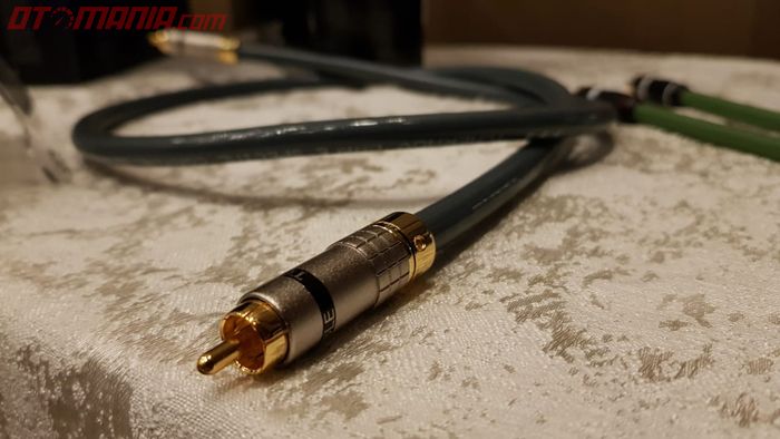 Kabel Audio Mobil dari Merek Tchernov Cable