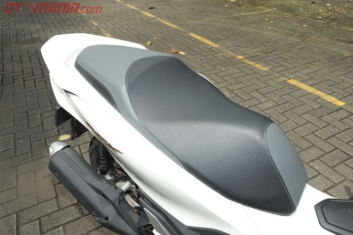 Jok All New Honda PCX 160, busanya lebih empuk dari PCX 150