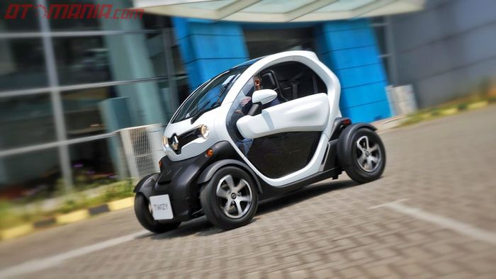 Mobil listrik Renault Twizy Urban 80