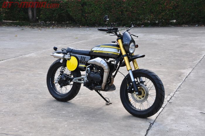 Yamaha RX-King bergaya trakcer garapan Katros Garage