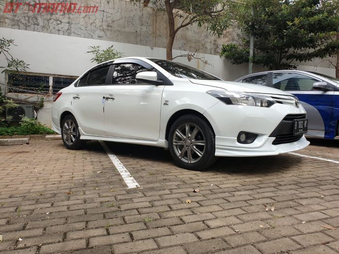 Modifiaksi Limo Eks Taksi OEM look seperti Vios Tipe TRD Sportivo