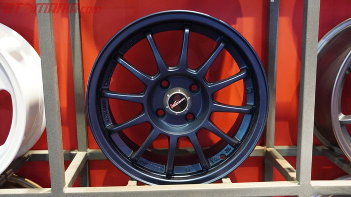 Pelek VRossi Finishing Dark Blue R15 PCD 4x100