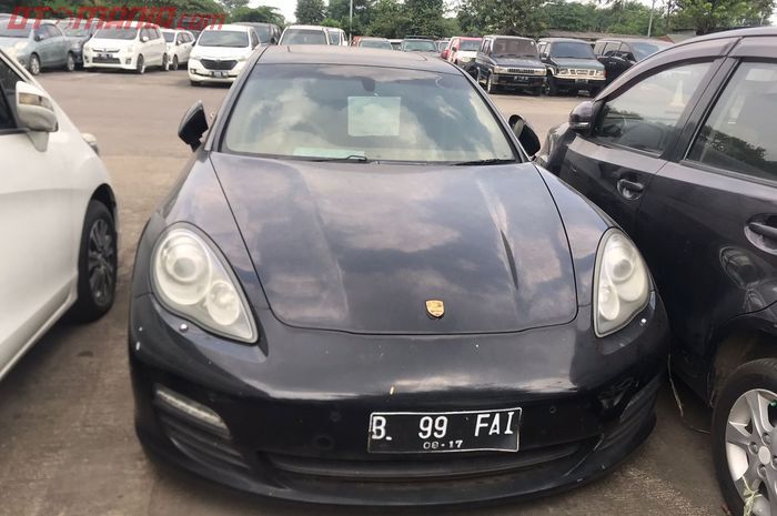 Porsche Panamera B 99 FAI milik gembong narkoba sejak 2013 lalu.