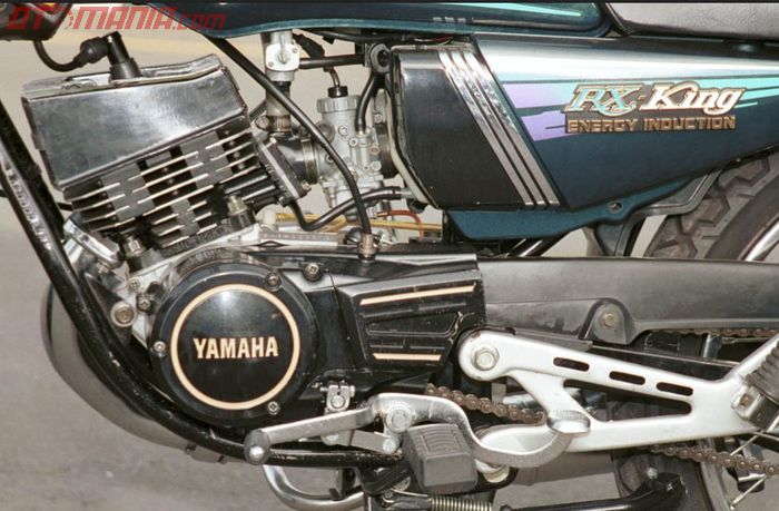 racikan gigi rasio yang pas dan langkah piston cuma 50 mm bikin Yamaha RX-King ngacir di jalan raya.