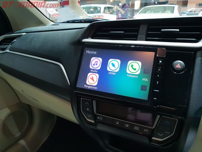 ILUSTRASI. Head Unit Floating