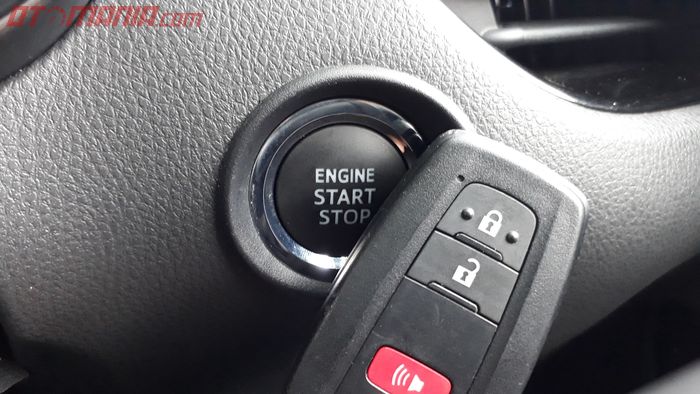 Fitur Remote Keyless dan Push Start Stop Engine Toyota C-HR