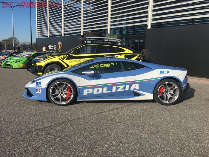 Mobil Lamborghini Huracan LP 610-4 jadi andalan polisi lalu lintas Italia