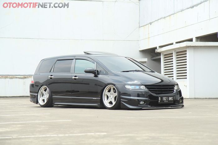 Odyssey Dion, facelift ke RB2 hanya bagian belakang saja