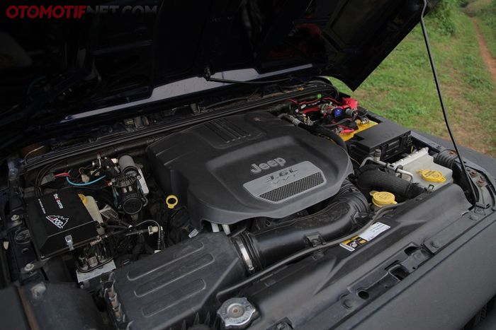 Mesin V6 Pentastar berkapasitas 3.600 cc dibiarkan standar karna performanya masih mumpuni