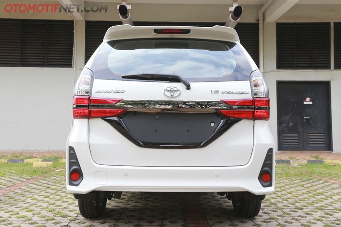 Toyota Avanza 2019 Tampak bodi belakang