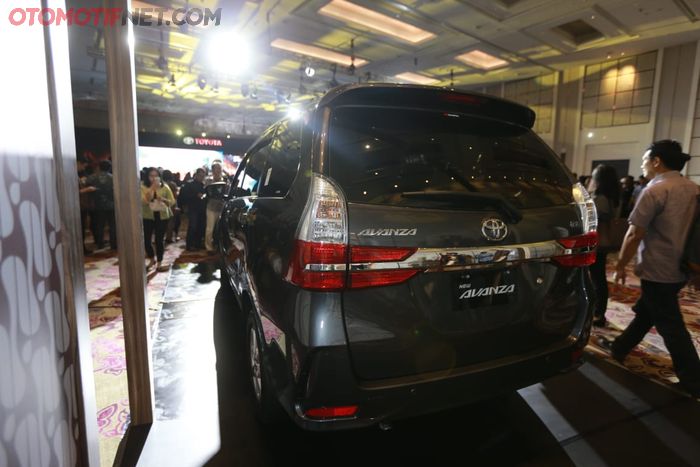 Toyota Avanza 2019. Tampak Belakang