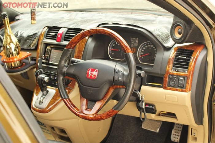 Setir baru dengan wood panel