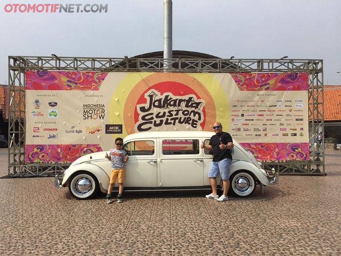 Khrisna dan VW Limousine ini, sukses dapat Pick Award dari OTOMOTIF saat acara Jakarta Custom Culture