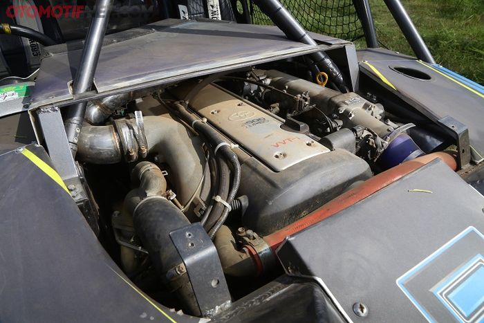 Dapur pacu Toyota Soarer atau MK III berkode 1JZ-GTE, jadi andalan sumber tenaga.