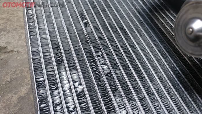 kisi-kisi evaporator rusak