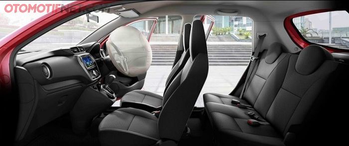 Barisan kedua Datsun Go belom menggunakan headrest adjustable
