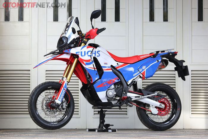 Ubah kaki-kaki Honda CRF250 Rally jadi supermoto, gagah juga sob! 