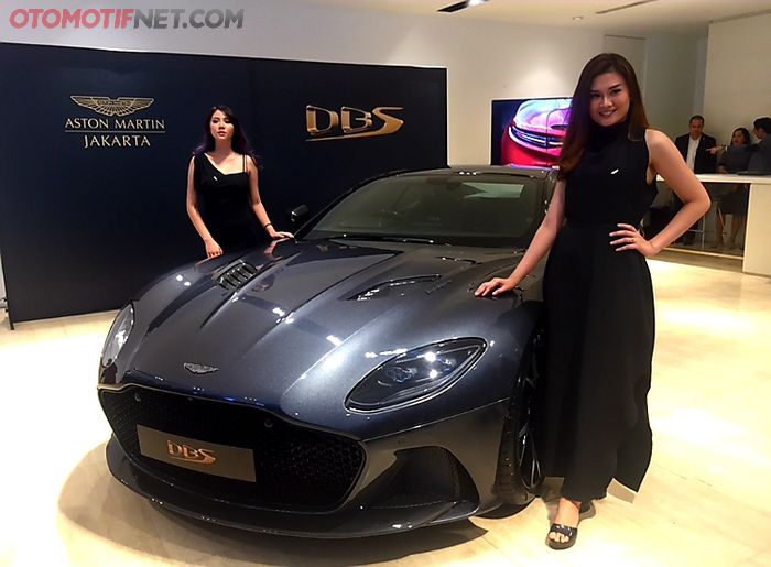 Aston Martin secara resmi menghadirkan Aston Martin DBS Superleggera di Jakarta (27/5/2019).