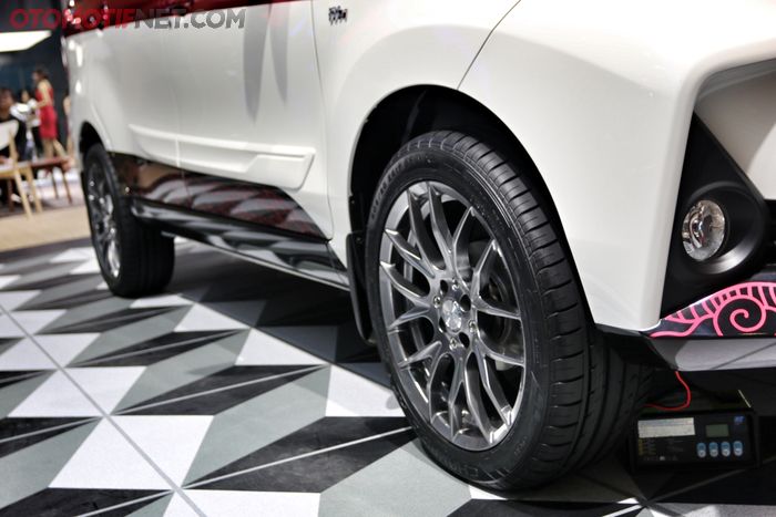 Kaki-kaki upgrade pakai pelek ring 17 inci