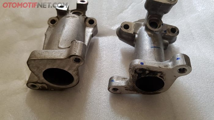 Perbandingan intake Honda Vario 150 (kiri) dan BeAT (kanan)