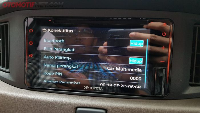 Fitur Bluetooth di Head Unit Toyota Calya Facelift