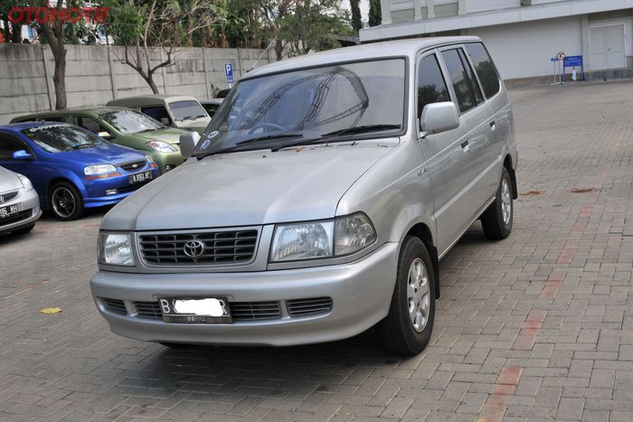 Toyota Kijang Kapsul