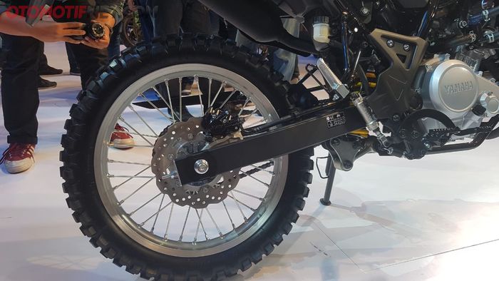 Sektor kaki-kaki belakang Yamaha WR 155R