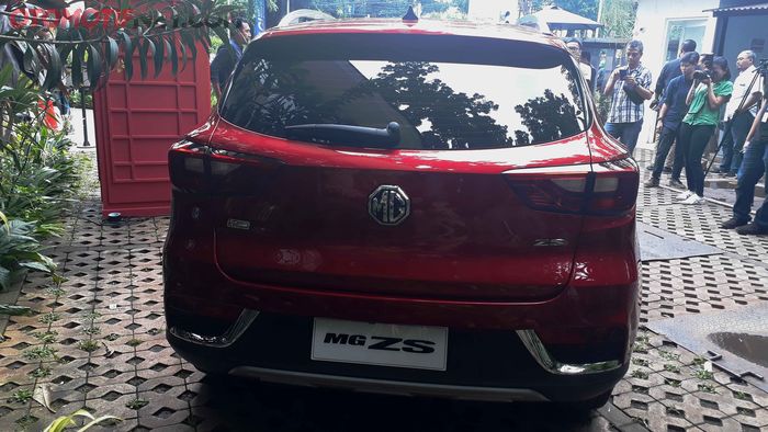 Tampak belakang MG ZS