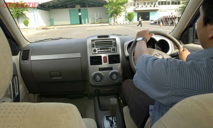 Kabin Toyota Rush 2006