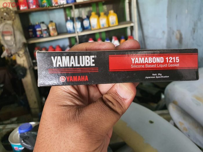 Lem perekat packing dari Yamalube, Yamabond 1215